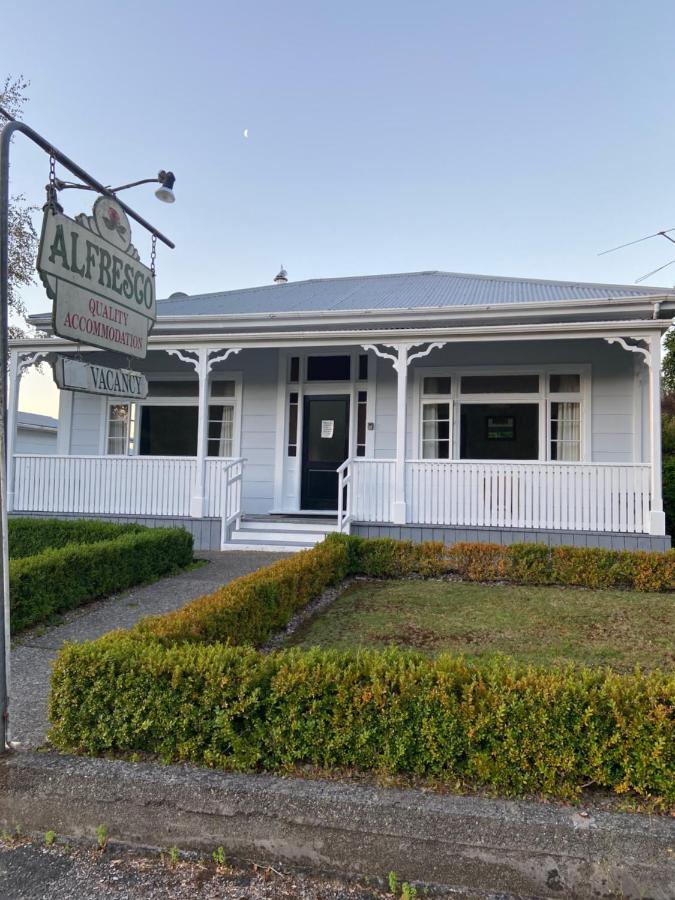 Alfresco Eatery And Historic Villas Рийфтън Екстериор снимка